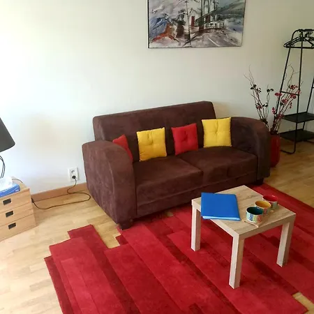 D'une Avec Terrasse Et Wifi A Charensac *