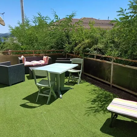 דירה D'une Avec Terrasse Et Wifi A Charensac